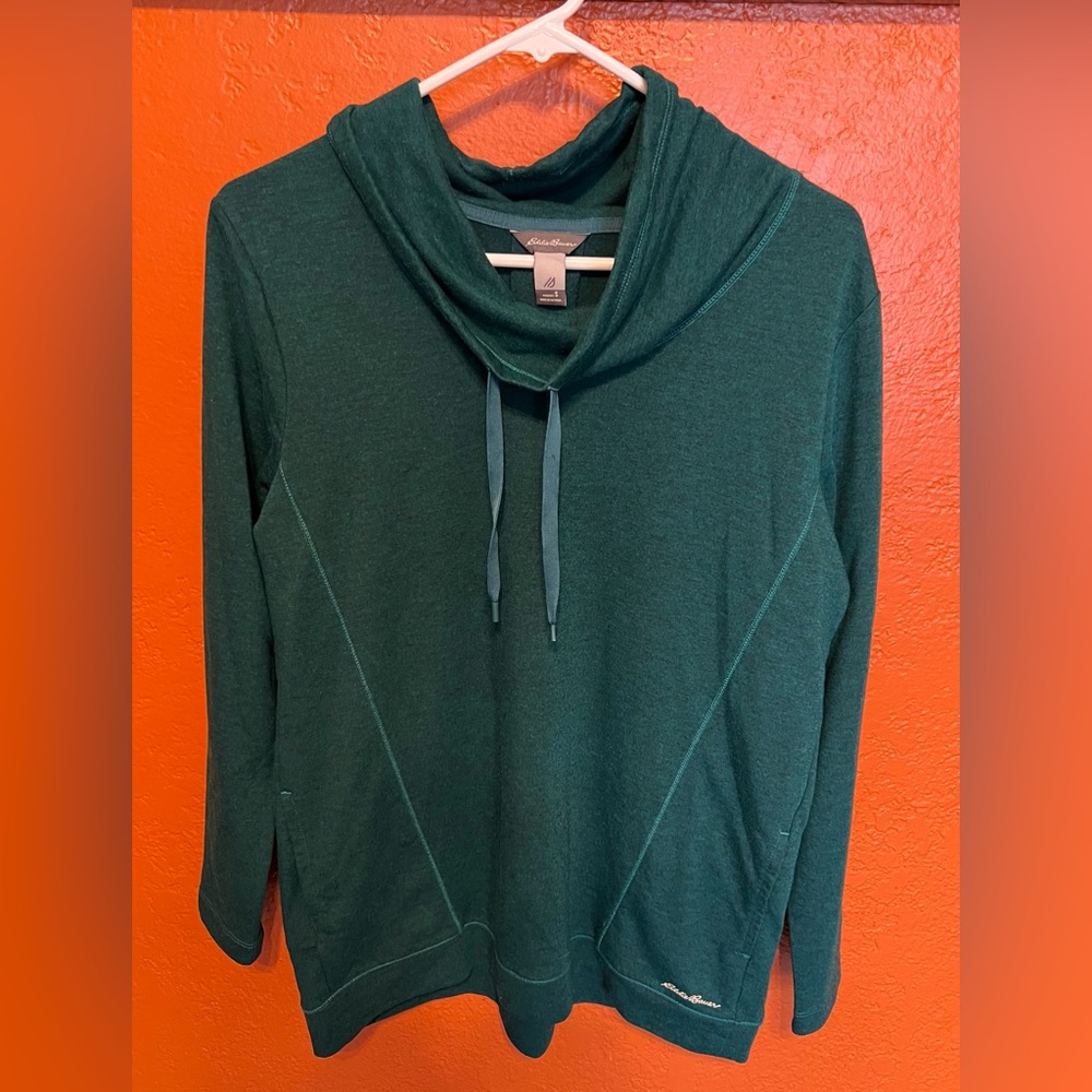Eddie Bauer‎ funnel neck lightweight sweatshirt. Sz S Beautiful emerald green!